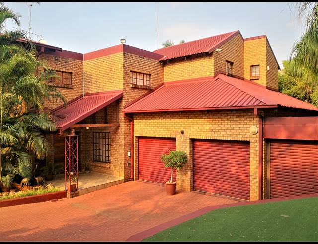 4 BEDROOM HOUSE FOR SALE IN MONTANA PARK